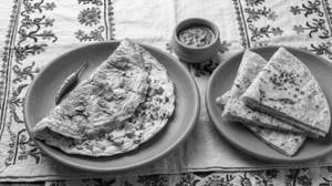 Bihari Omelette + 3 Triangle Parathas