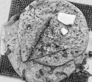 Paneer Paratha Spl 1 pc