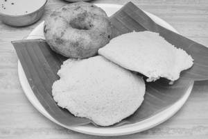 Idli 02 Nos & Vada 01 No Seperate