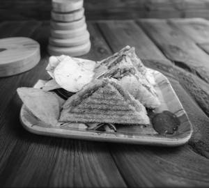 Veg grilled sandwich