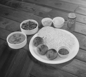 Baati Panner 4 Pcs + Chokha
