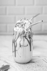 Butterscotch Milkshake With Ice Cream