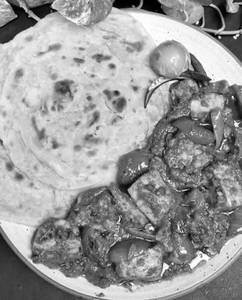 Kadhai Paneer with [ 2 ] Butter Naan