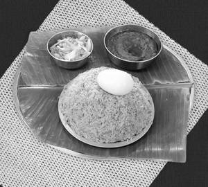 Kushka with egg