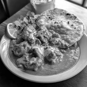 Butter Chicken with[ 4 ]Roti