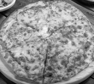 Cheese burst pizza