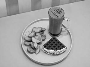 Red Velvet Waffle, Wedges & Belgian Milkshake Combo