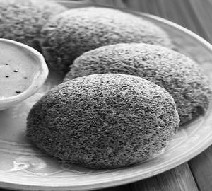 Ragi Idli ( Mandia )1 plate (2pc)