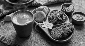 Kadak Ginger Tea & Pakoda