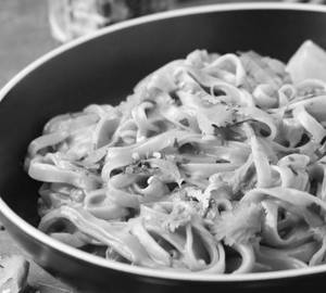 Pad thai noodles.