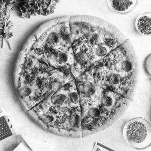 Mr meaty pizza