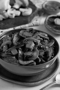 Mushroom salt and paper
