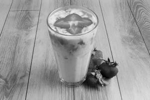 Strawberry Lassi