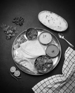 Veg Kolhapuri Thali