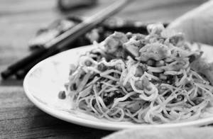 Exotic Combination Noodles Chicken