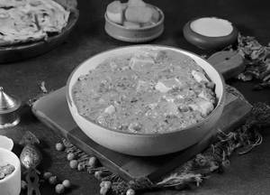 Matar Paneer