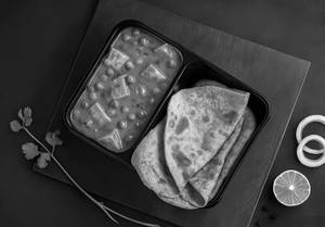 Matar Paneer Paratha