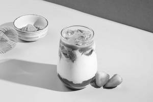 Strawberry Iced Match Latte