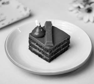 Kit Kat Pastry