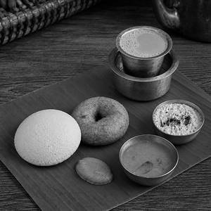 Idli Wada + Filter Coffee