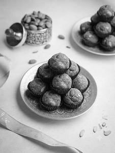 Besan Laddu