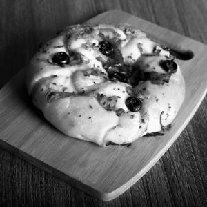 Stuffed Mozzarella Bread