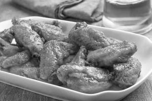 8 pc hot and spicy wings [8 pieces]