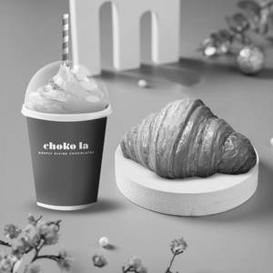 Butter Croissant with Chocolate Shake
