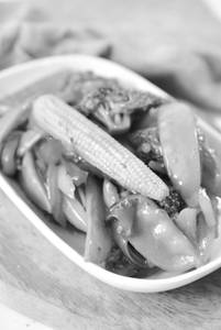 Braised Vegetables With Baby Corn