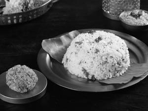 Chithrannaa With Masala Vada (1)