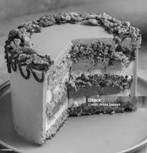 Caramel Nuts Cake