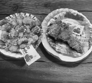 Hot Crispy Chicken Leg [1 Piece]+Crispy Chicken Popcorn [10 Pieces]