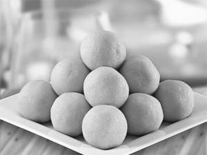 Besan Laddu [1 Piece]
