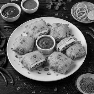Paneer Pakoda [6 Pieces]