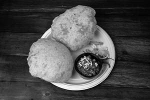 DELHI WALE CHOLE BHATURE