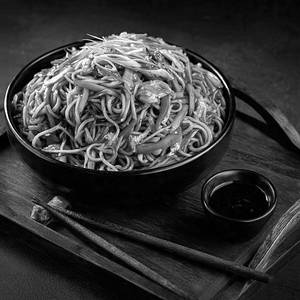 Vegetable Hakka Noodles