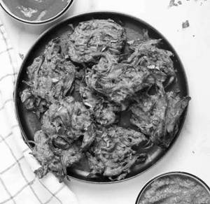 Onion Pakoda [8 Pieces]