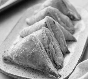 Chicken Puff [ 2 Pieces