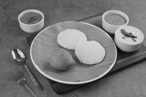 Idli (2piec) + Bonda (1 Piec)