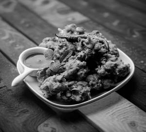 Veg pakoda 4 pc