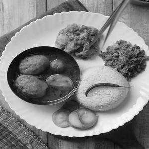 Egg spl thali