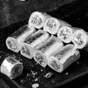 Kaju Pista Roll [1 Piece]