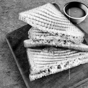 Roasted Chicken & Mayo Sandwich