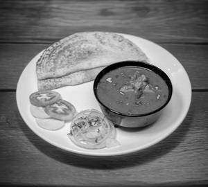 Dosa With Chicken Curry