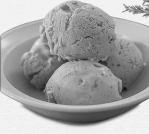 Strawberry scoop