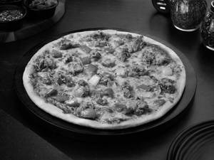 Chicken Makhni Pizza