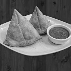 Samosa with chutney [ 2 piece ]