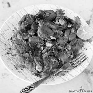 SOYA CHAAP MASALA GRAVY.