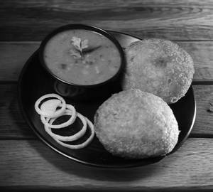 Pyaz Kachori(2pcs) With Aloo Subji
