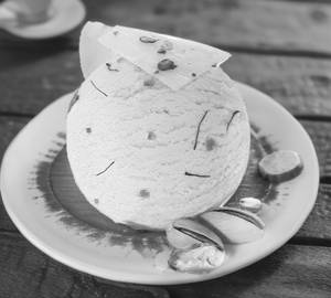 Kesar pista scoop